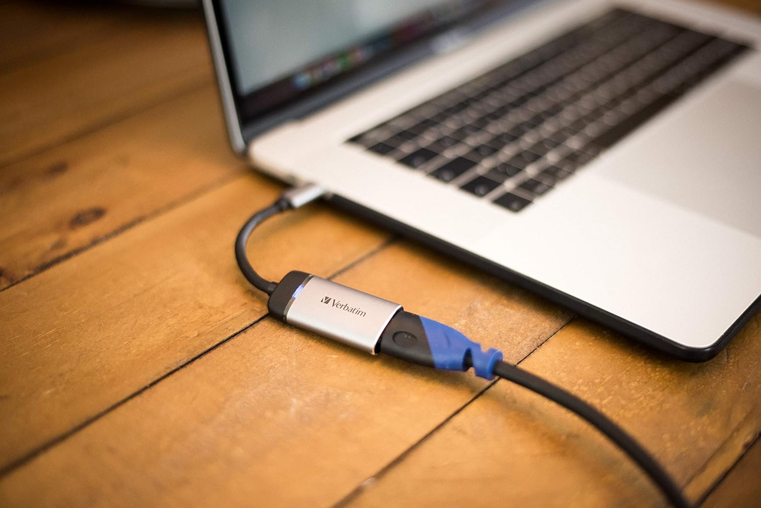 Verbatim USB-C to HDMI 4K Adapter - For Connecting Laptops, MacBooks to a Projector or Monitor, grey