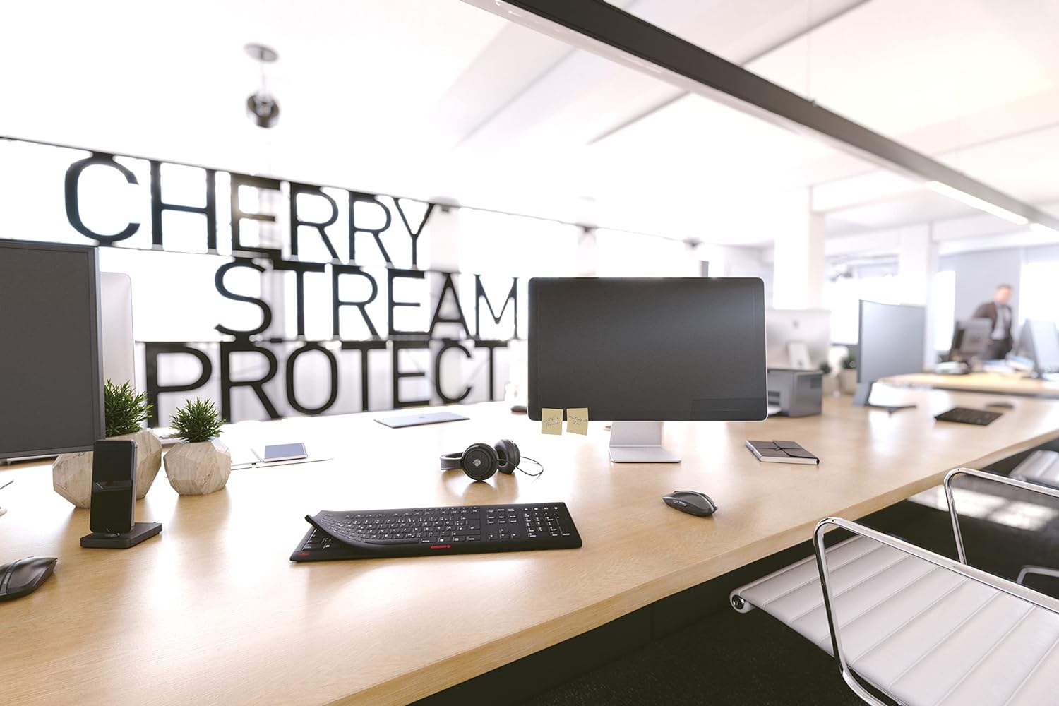 CHERRY STREAM PROTECT Tastatur kabellos schwarz