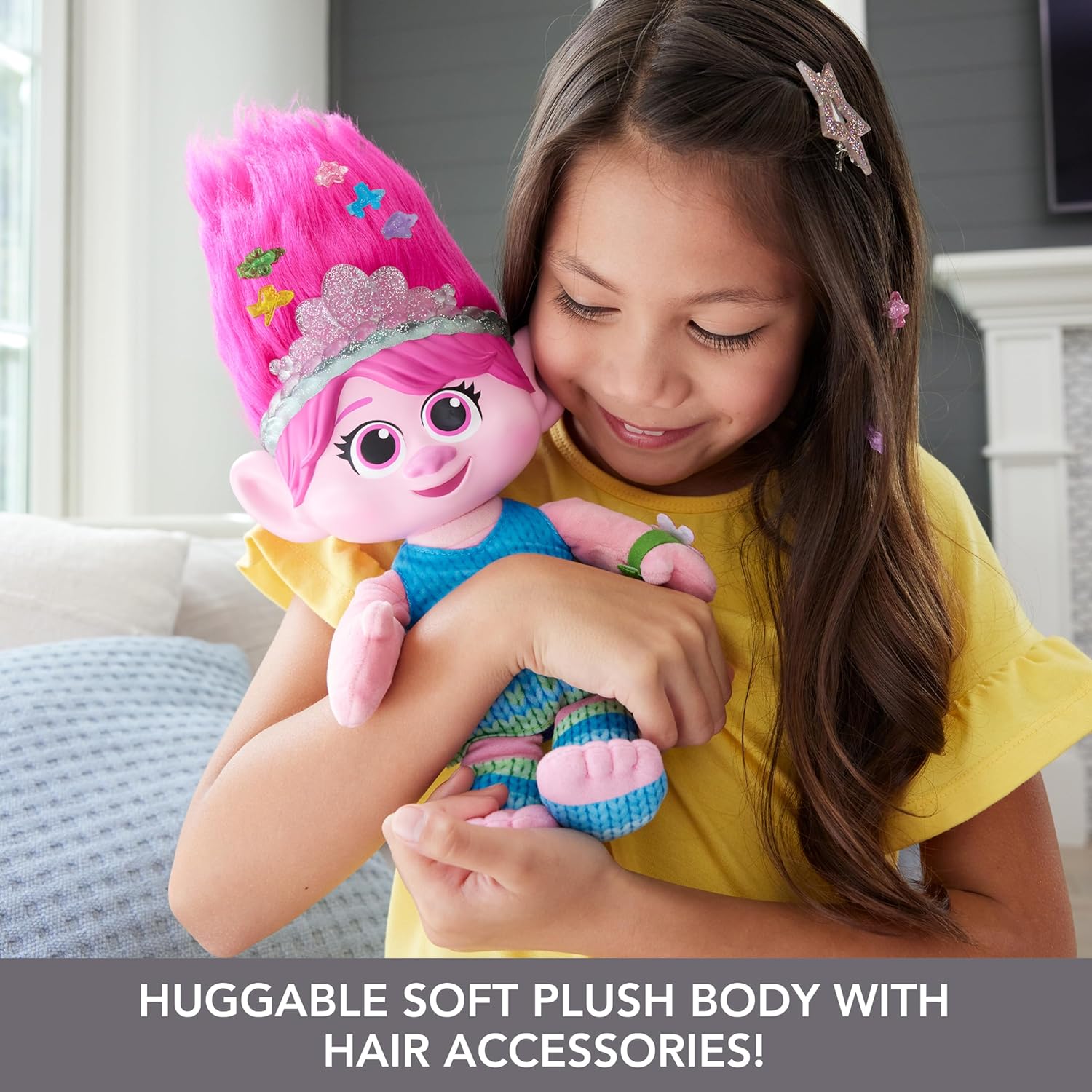 DreamWorks Trolls Band Together Plush Toy, HAIR POPS Showtime Surprise Queen Poppy Soft Doll with Lights, Sounds, 1 Hair Pops & 3 Accessories, HGB26