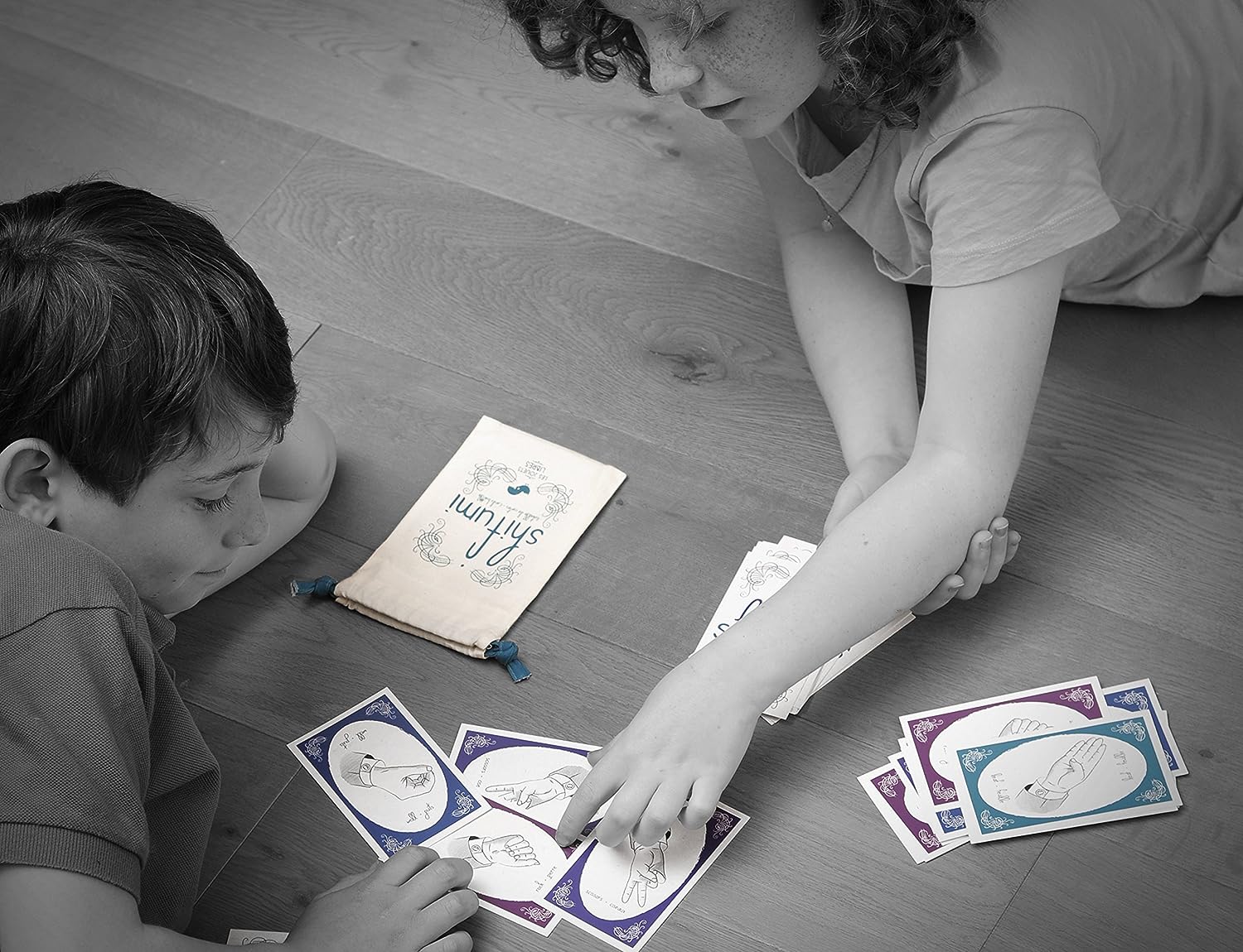 CARD BATTLE (ROCK PAPER SCISSORS)