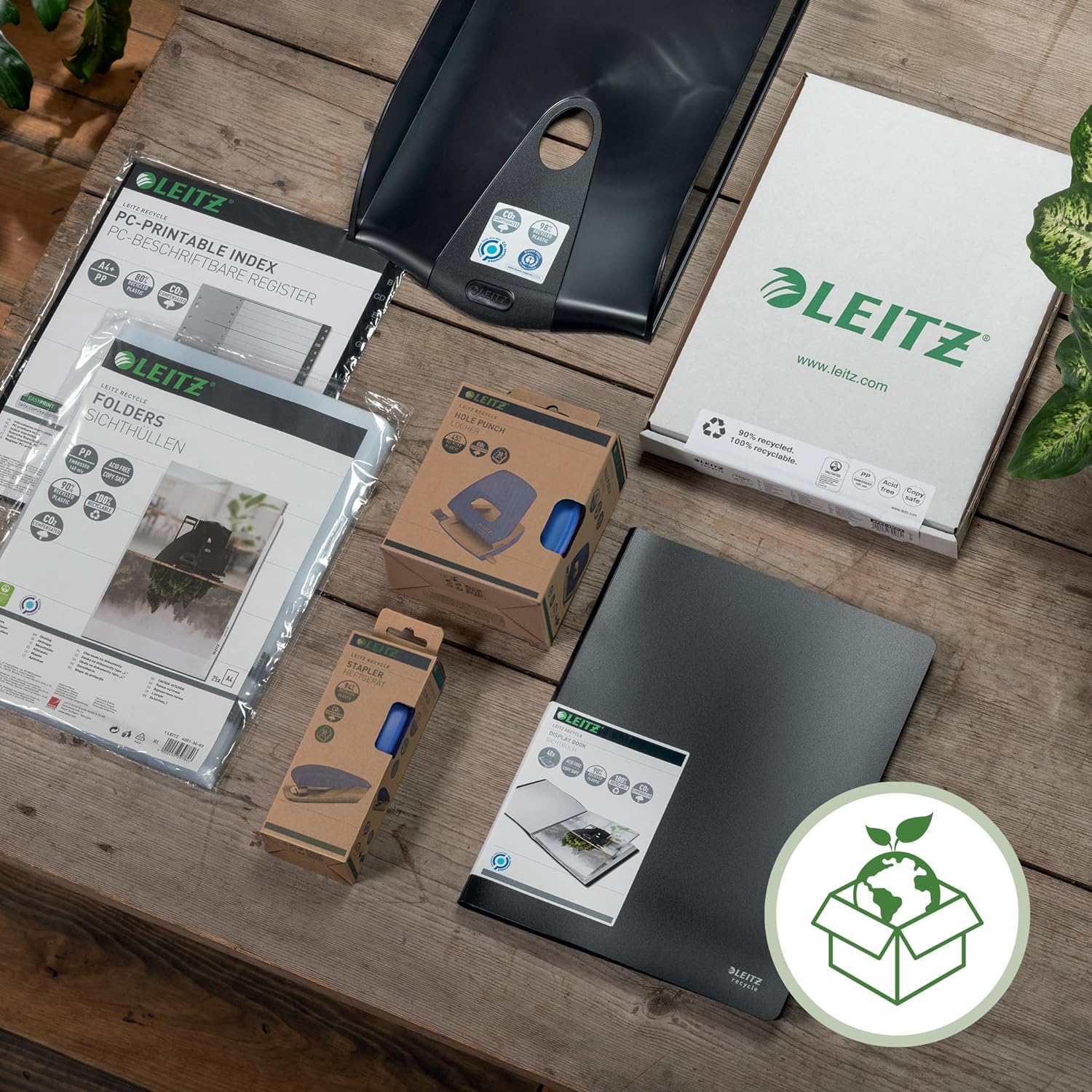 Leitz NeXXt Recycle Locher, 30 Blatt, A4, für Büro & Schule, Führungsschiene mit Formatmarkierungen, 100 % recyclebar, umweltfreundlich, Recycle-Sortiment, Grün, 50030055