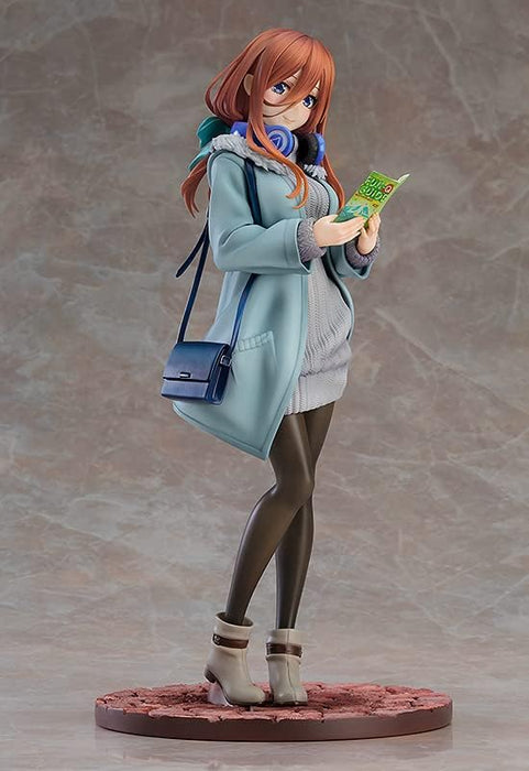Good Smile The Quintessential Quintuplets: Miku Nakano (Date Style) 1:6 Scale PVC Figure