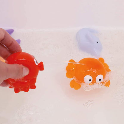 Plastic bath toys by Ludi | from 10 months - set of 12 | Watering toys!