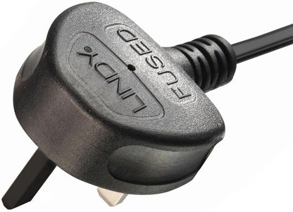 LINDY 3 m UK 3 Pin Plug To IEC C7 Mains Power Cable - Black