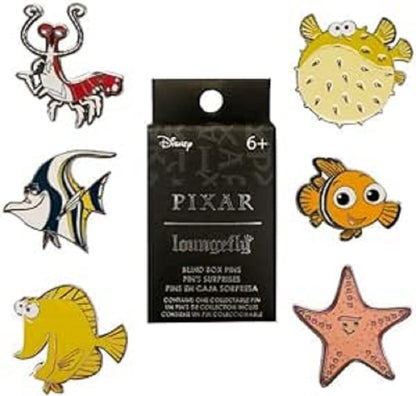 Loungefly PIXAR FINDING NEMO FISH TANK BUDDIES BLIND BOX PINS - Nemo - Disney Pixar: Finding Nemo - Blind Box Emaille-Nadeln - Niedliche Brosche Zum Sammeln - Für Rucksäcke & Taschen - Geschenkidee