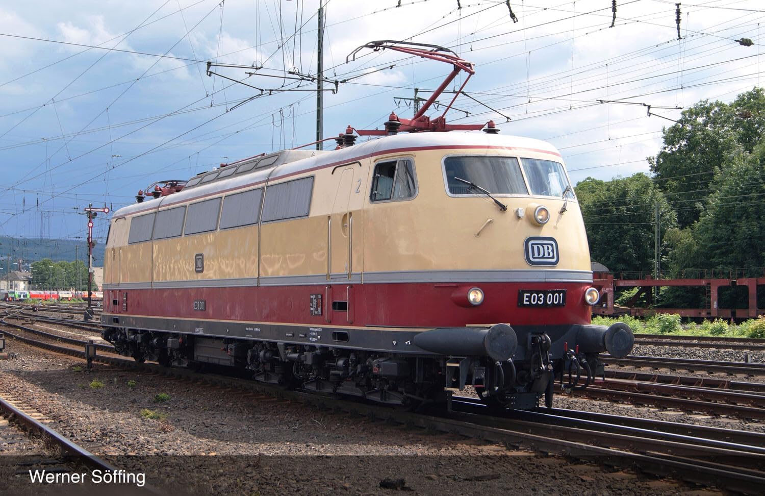 DB, Elektrolokomotive E 03 001, Einarm-Stromabnehmer, silberfarbenes Dach, Epoche III, DCC-Sounddecoder