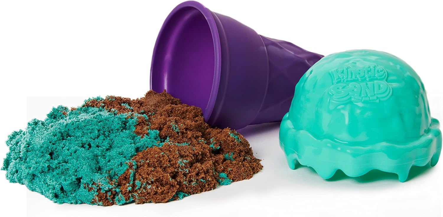 Kinetic Sand Scents, 113g Ice Cream Cone Container with 2 Colours of All-Natural Scented (Styles May Vary)