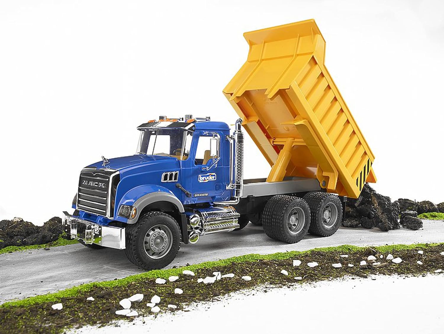 MACK Granite Tip Up Truck