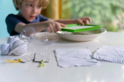 4M Green Science Paper Making, Re-cycle Used Paper for Making Enviro Friendly Science and Craft Projects, For Boys and Girls Ages 5+