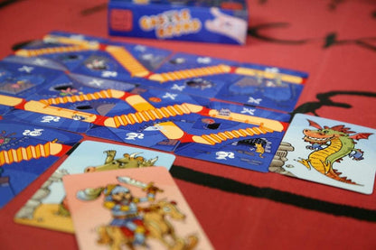 LITTLE ROCKET GAMES Castle Rooms Card Game Board Games Italian/English