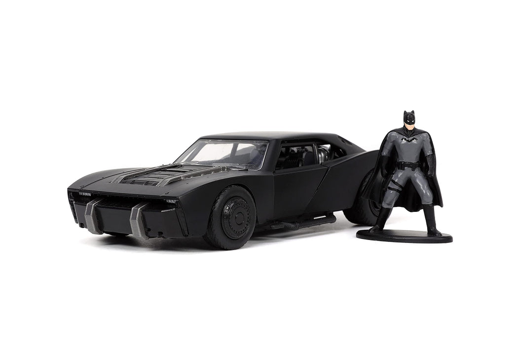 Jada Toys 253213008 The Batman Batmobile with Figure 1:32 in CDU, Black/White Batman Batmobile 2022 1:32