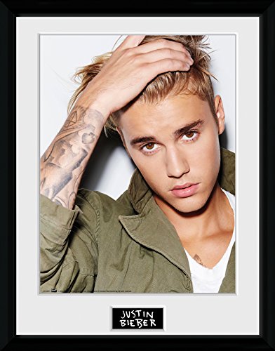 GB eye LTD, Justin Bieber, Green Jacket, Framed Photograph, 40 x 30 cm, Wood, Various,