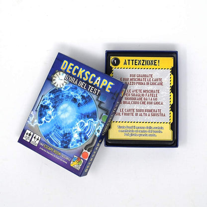 dV Giochi - Deckscape-The Time of Test-UNA Escape Room Pocket Size - Italian Edition DVG4472