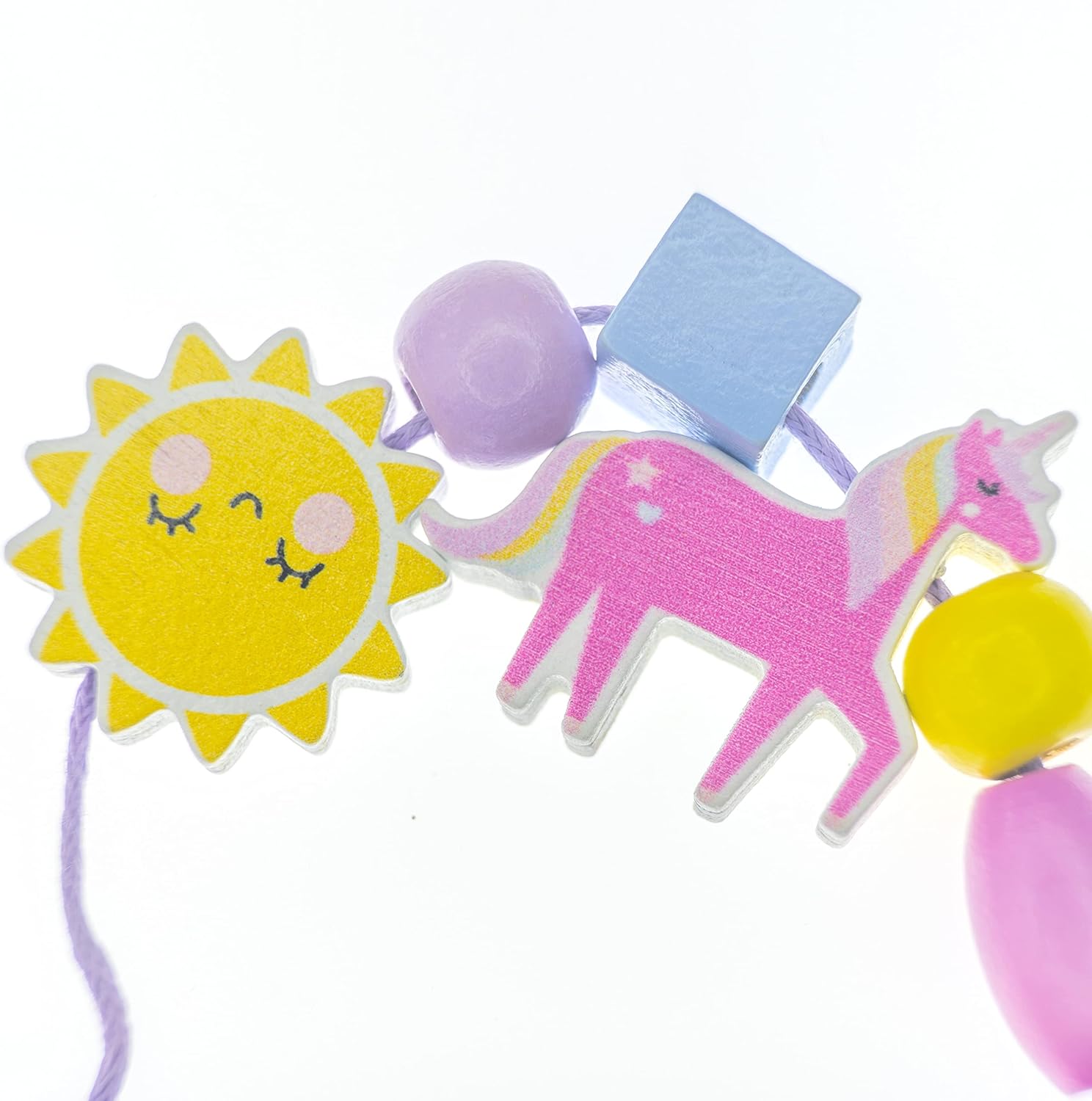 Nice Group Wooden Beads, Wooden Beads, Unicorns Set with 16 Animals Charms for Children, Bracelet and Necklace Kit