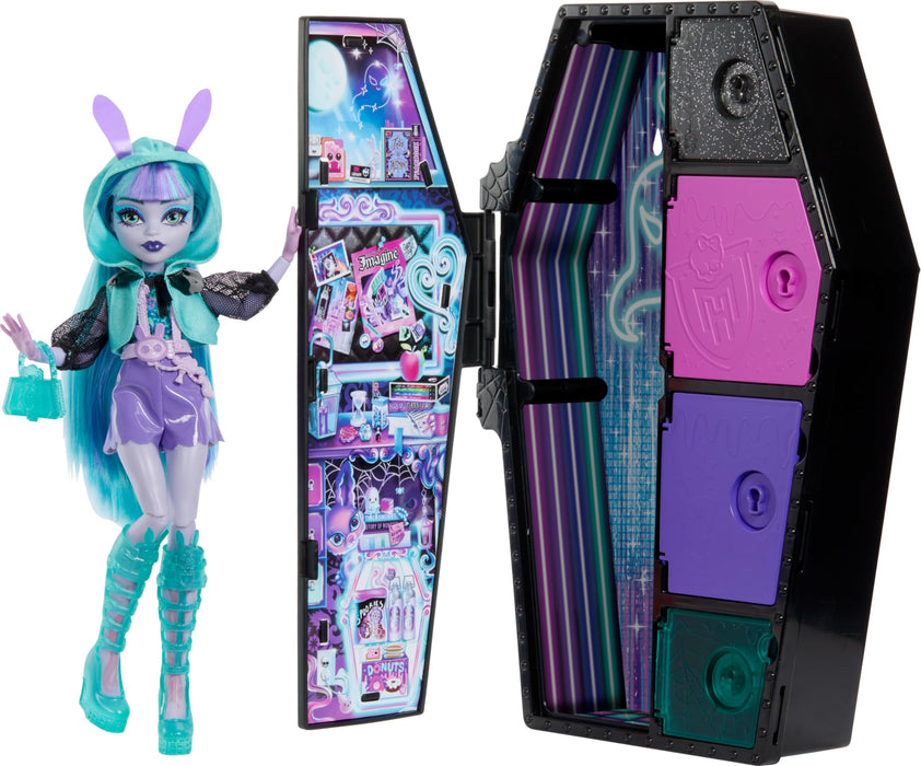 Monster High Doll and Fashion Set, Twyla Doll, Skulltimate Secrets: Neon Frights, Dress-Up Locker with 19+ Surprises, HNF82