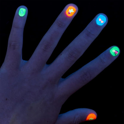 FabLab Glam & Glow Nail Studio, Multicolor