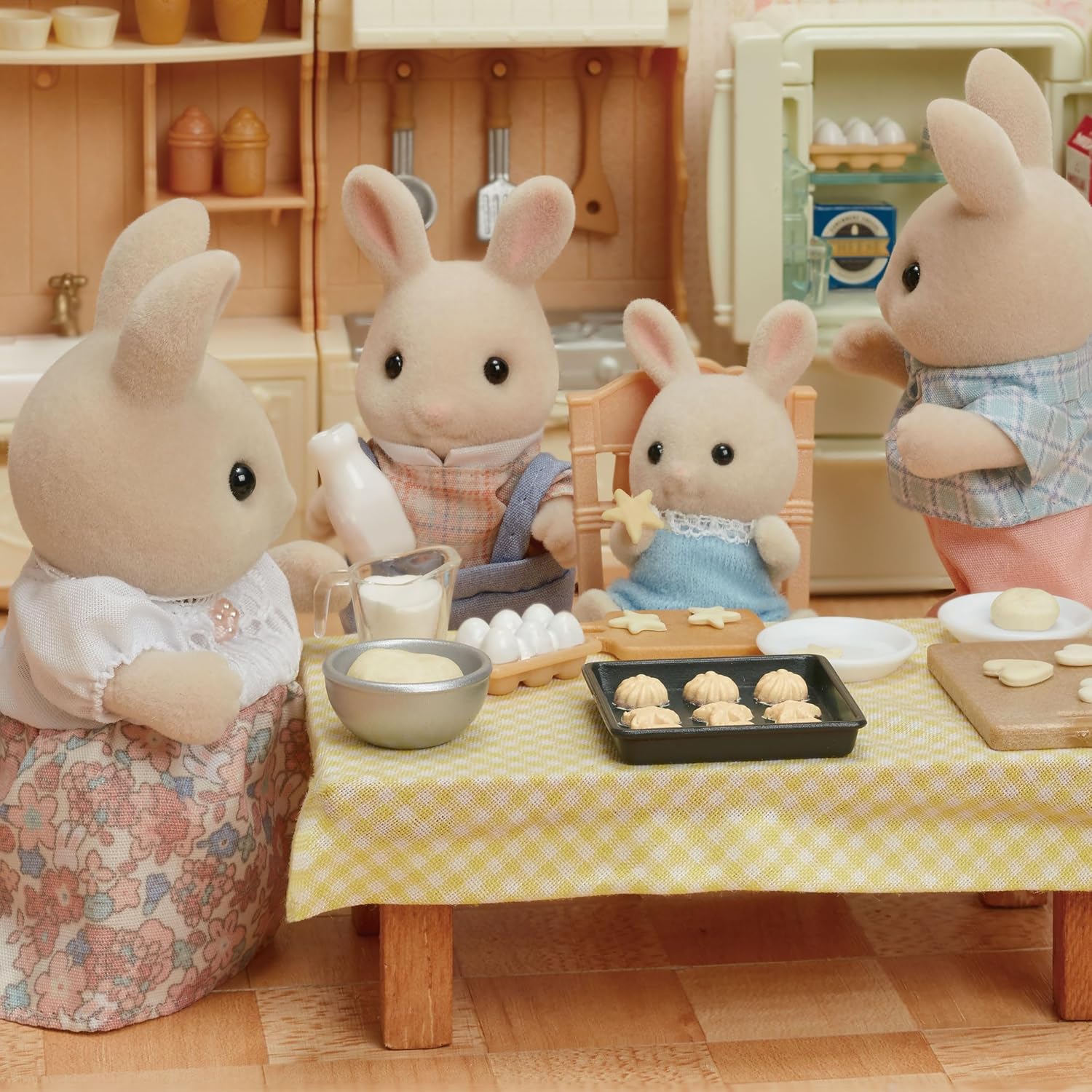 Sylvanian Families 5706 Milk Rabbit Family - Dollhouse Playsets
