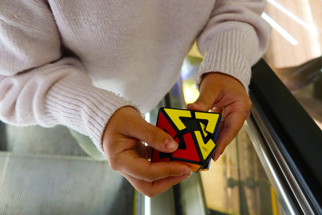 Meffert's M5110 Pyraminx Diamond, colourful brainteaser puzzle cube