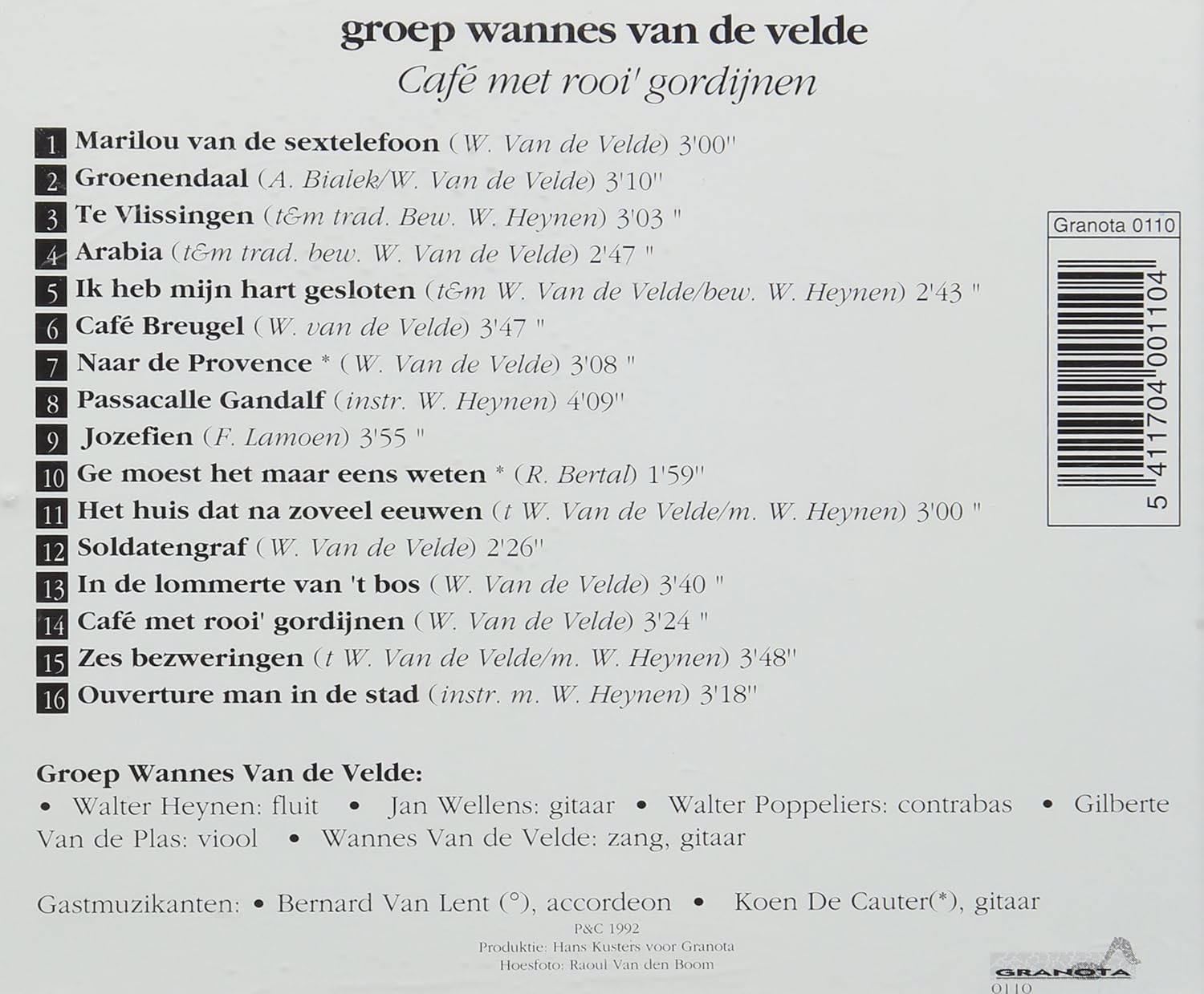 Cafe Met Rooi Gordijnen