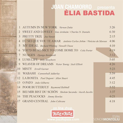 Presenta a Elia Bastida