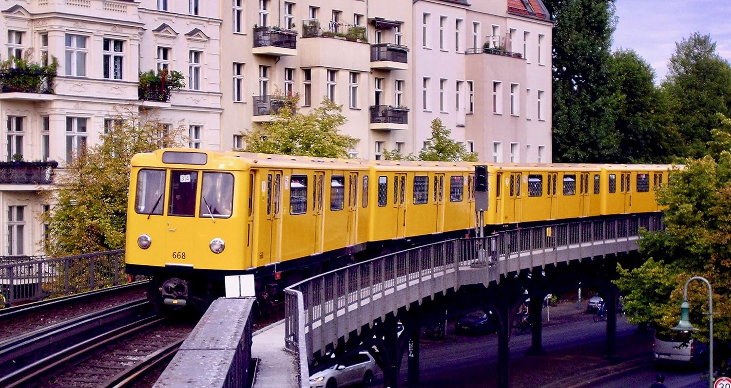 Berlin mit der U-Bahn erfahren - Geschichte und Geschichten entlang der U1