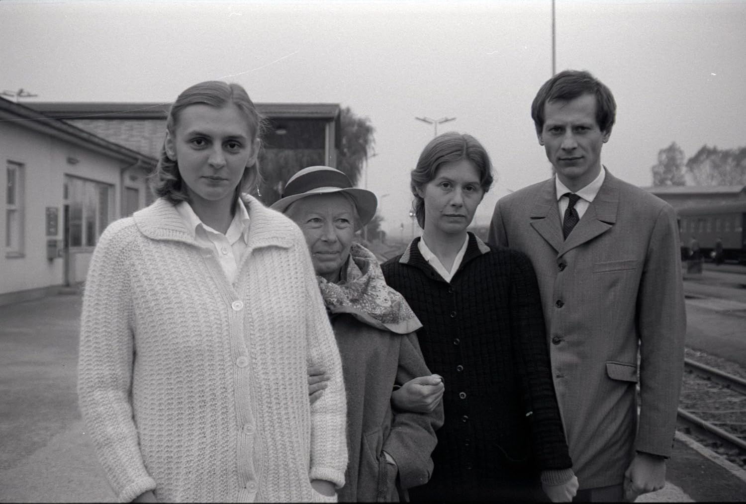 Die Ortliebschen Frauen - Zweitausendeins Edition Deutscher Film 6/1980.