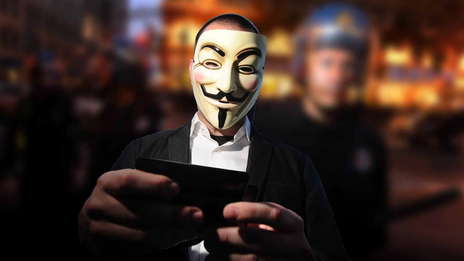 We Are Legion – Die Geschichte von Anonymous und Hackern. Zweitausendeins Edition Dokumentation 52.