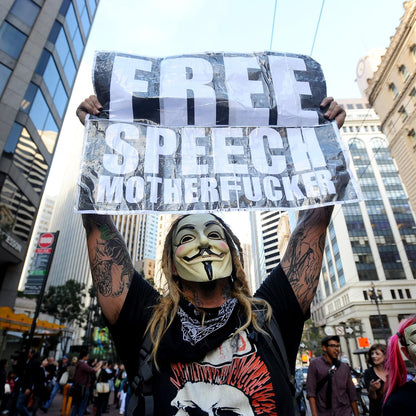 We Are Legion – Die Geschichte von Anonymous und Hackern. Zweitausendeins Edition Dokumentation 52.