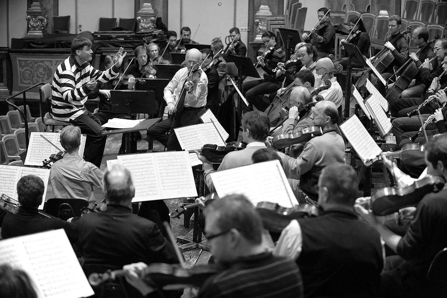 Beethovens Sinfonien. Eine Entdeckungsreise mit Joachim Kaiser und Christian Thielemann. Zweitausendeins Edition Dokumentation 59.