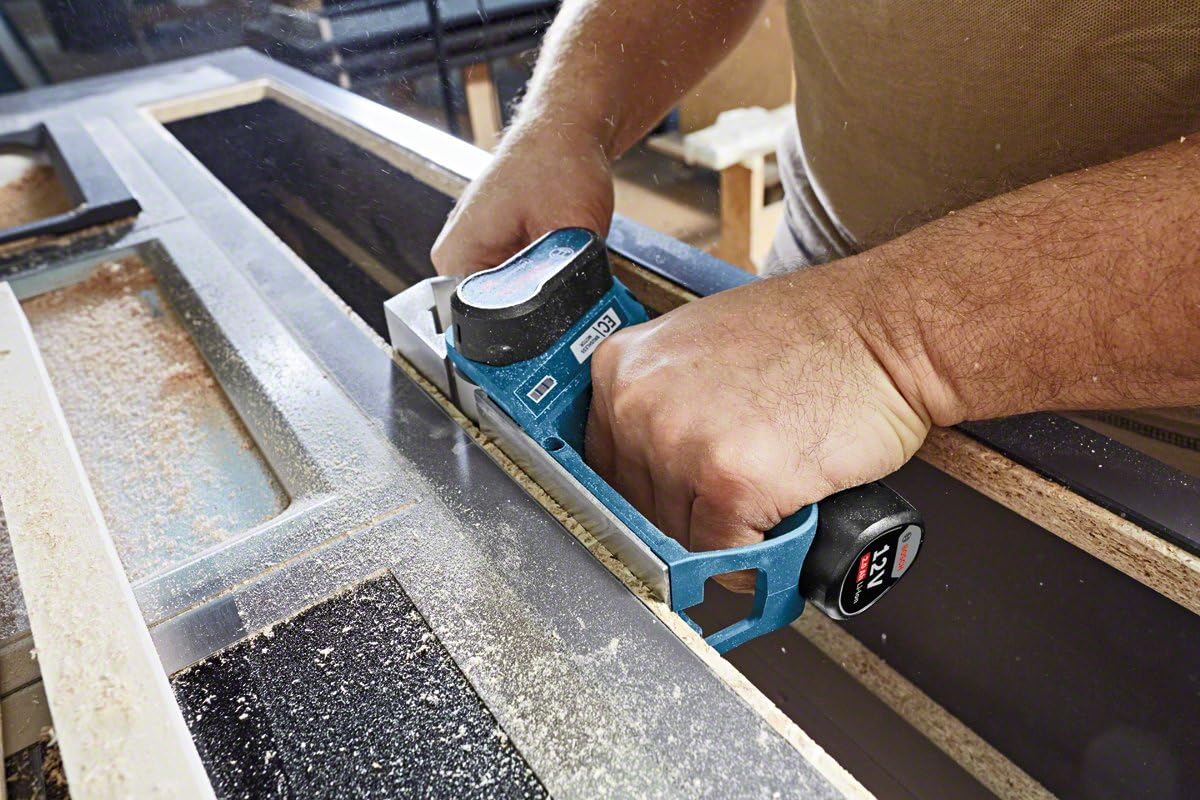 Bosch Professional Akku Hobel GHO 12V-20 (ohne Akku, 12 Volt, Hobelbreite Max. 56mm, In L-BOXX) in L-Boxx ohne Akku