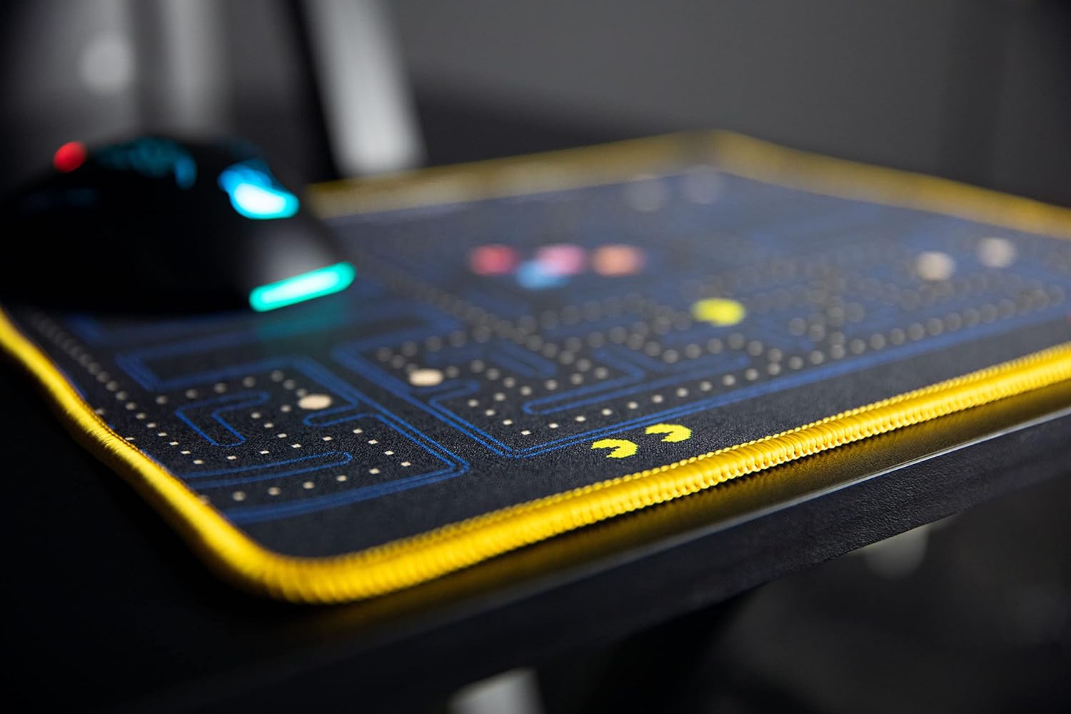 Konix Pac - Man Gaming - Mauspad 32 x 27 cm - Ultradünne 3D - Silikonoberfläche - rutschfeste Gummiunterlage - Schwarz und Gelb