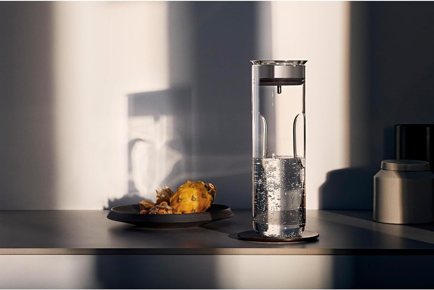 WMF Motion Water Carafe 1.25 Litres Height 29 cm Glass Carafe Closeup Silicone Lid Lock Handle Dishwasher Safe, Silver, 9.8 cm
