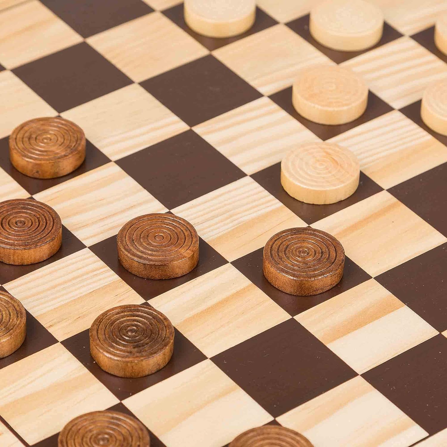 Idena 40174 - Spieleklassiker Schach und Dame 2-in-1, mit Spielbrett, 32 Schachfiguren und 24 flachen Steinen, für spannende Spielabende mit Freunden und Familie Schach & Dame