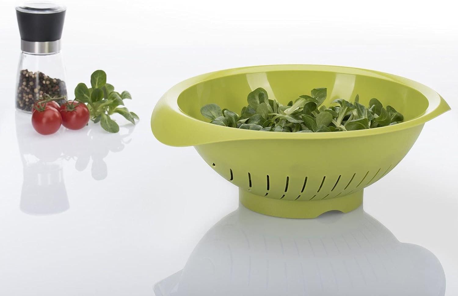 Westmark Colander/Strainer, With Curved Handles, Inner Diameter: 25 cm, Plastic, Bpa-Free, Colour: Green, 2424227A