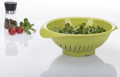 Westmark Colander/Strainer, With Curved Handles, Inner Diameter: 25 cm, Plastic, Bpa-Free, Colour: Green, 2424227A