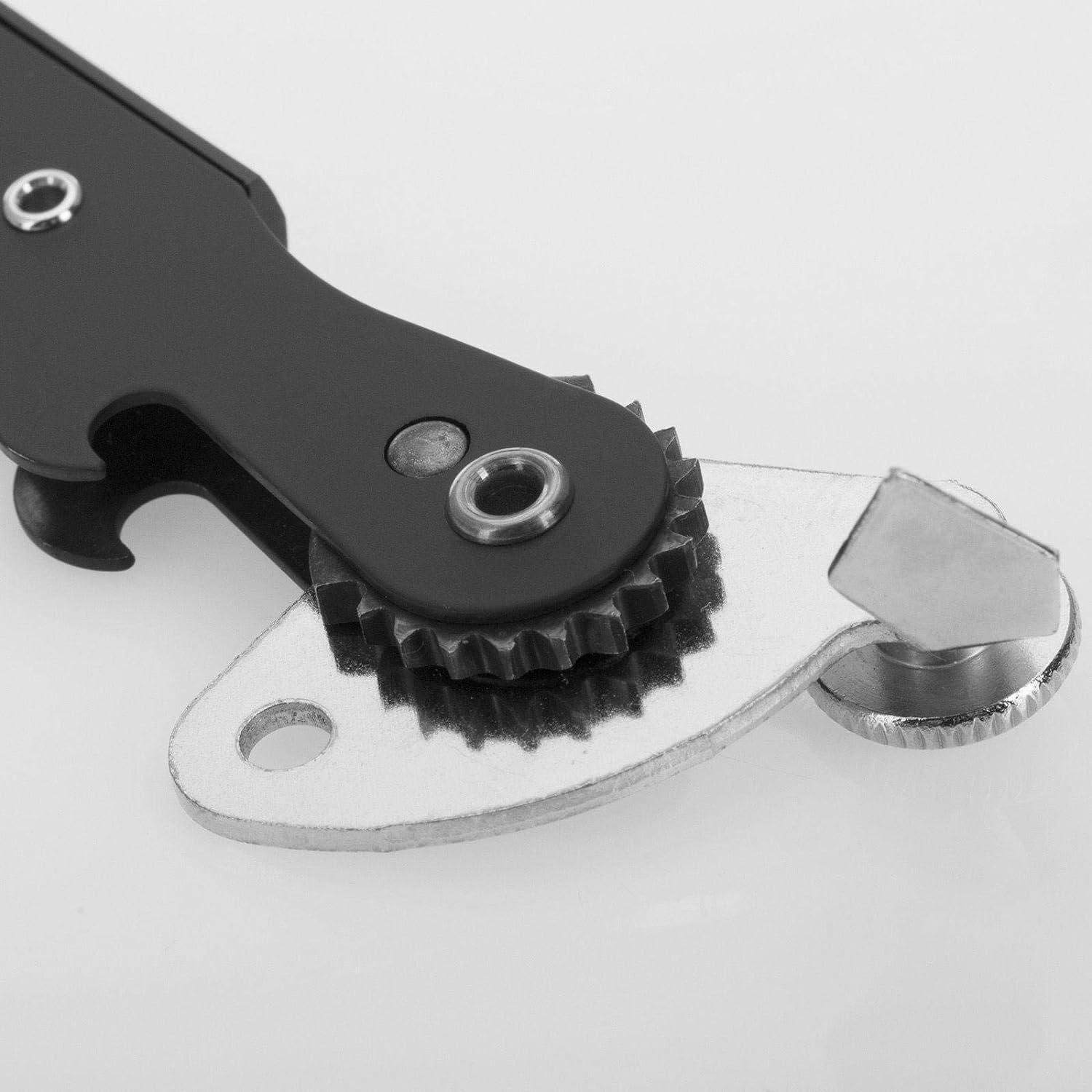 Westmark Lever Can Opener with Cap Opener, Length: 16.2 cm, Steel, Columbus, Assorted Colours: Black/Red/Silver, 10252270