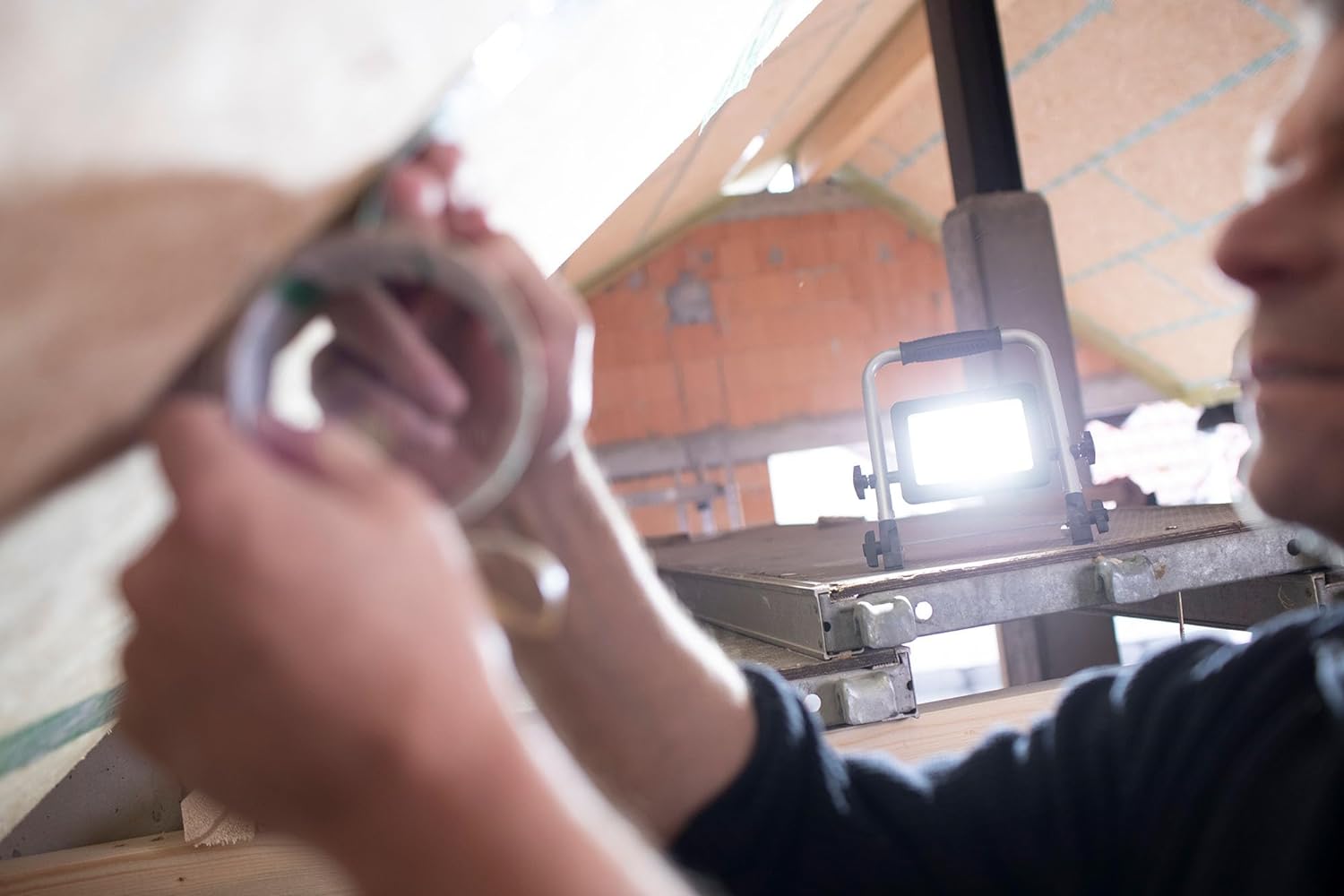 brennenstuhl EL 2000 MA Akku-LED-Baustrahler silbe