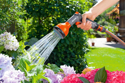Gardena Classic Multi Sprayer: Garden sprayer for watering beds and potted plants, three spray patterns, frost protection, single-hand operation (18313-20