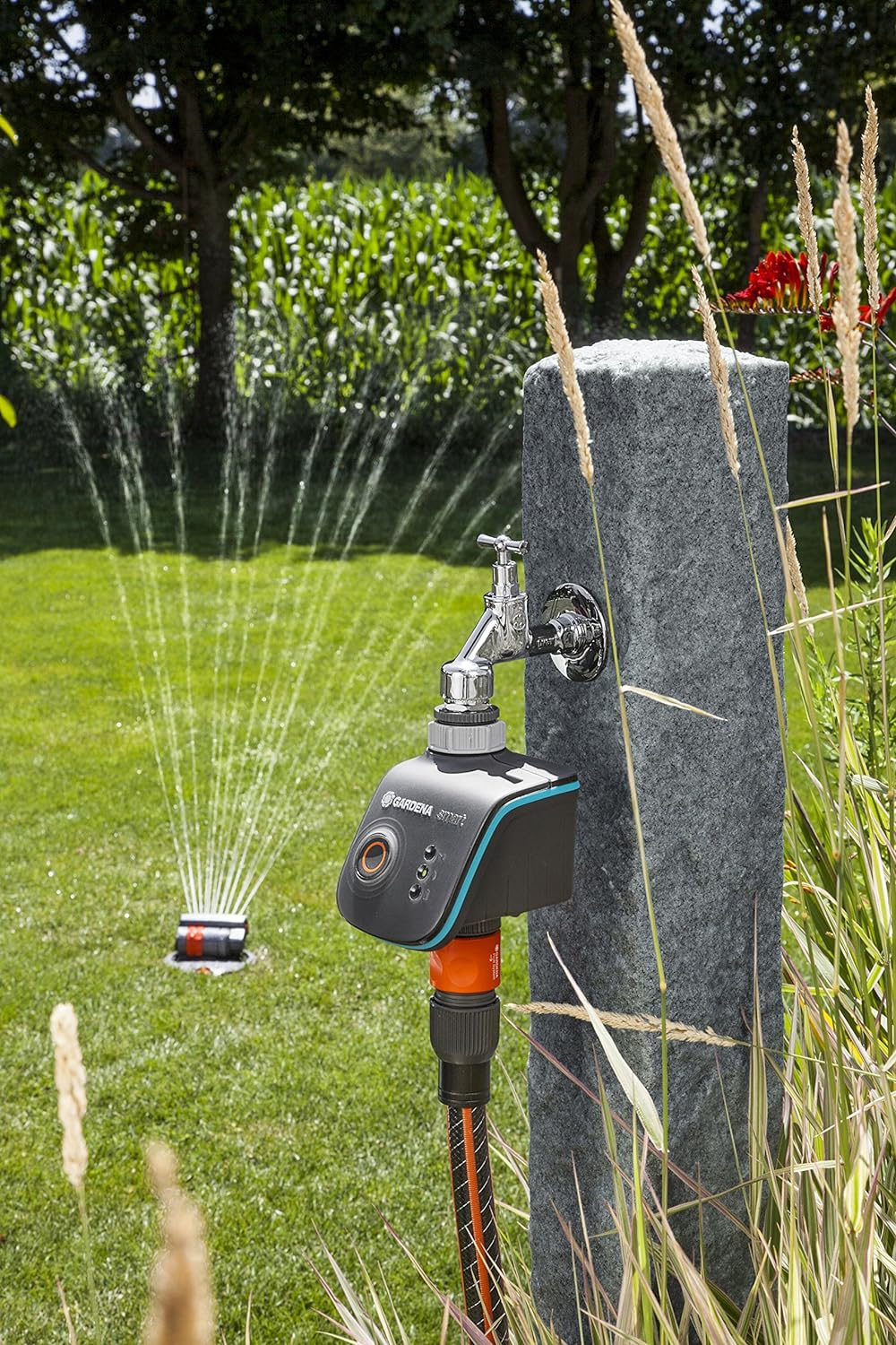 Gardena smart Water Control Set: Intelligente Bewässerungssteuerung, inkl. smart Water Control und smart Gateway, mit Bewässerungscomputer, Pflanzen bewässern per smart App, Frostwarnsystem (19103-20