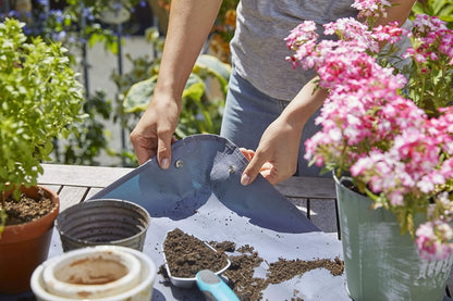 Gardena City Gardening Planting Mat S, Working Mat for Planting Work/Repotting, Water-Repellent Textile Fabric, 80 x 80 cm (505-20