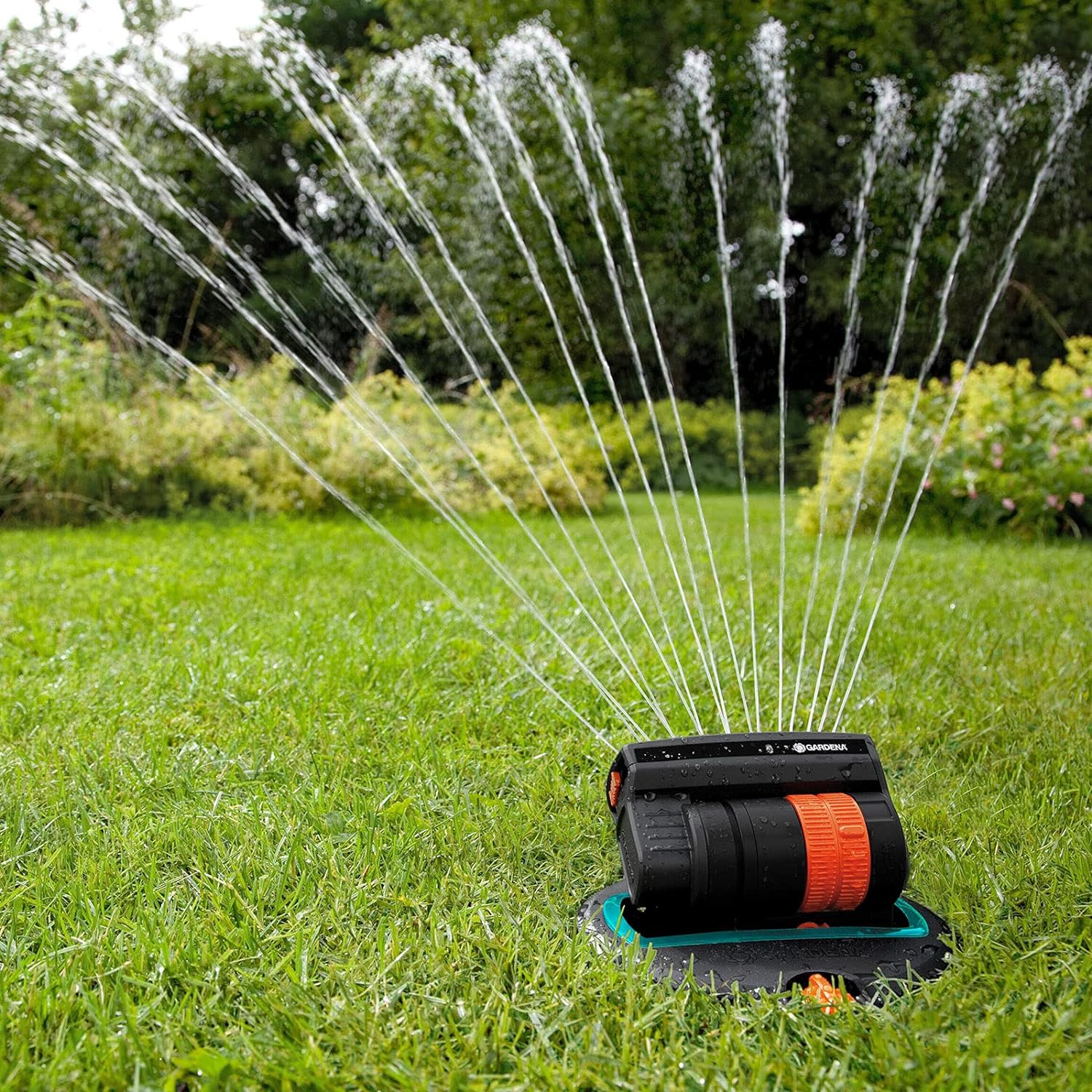 Gardena OS 140 pop-up rectangular sprinkler: sprinkler system for square and rectangular areas up to 140 m² in size, fitted flush to the ground (8223-20) OS 140 - einstellbar von 2 bis 140 m² Oscillating