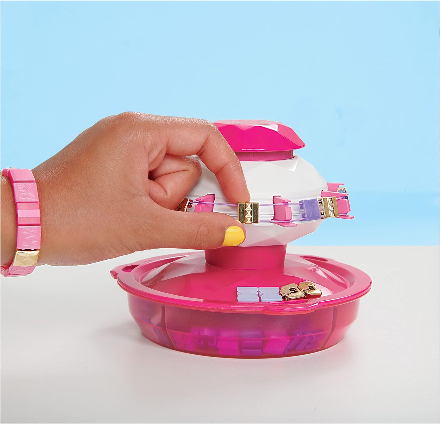 Cool MAKER PopStyle Bracelet Maker, 170 Stylish Beads, 10 Bracelets, Storage, Friendship Bracelet-Making Kit, DIY Arts and Crafts Kids’ Toys for Girls
