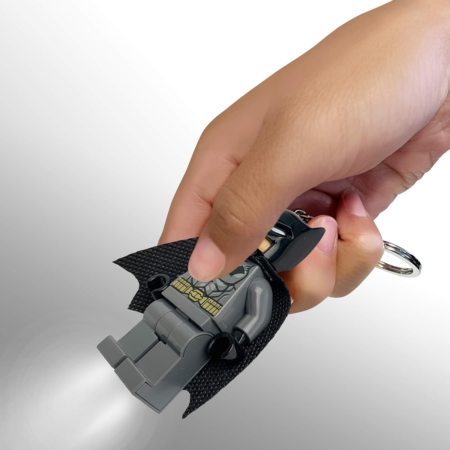 LEGO DC Super Heroes Keychain Light - Batman - 3 Inch Tall Figure (KE92H