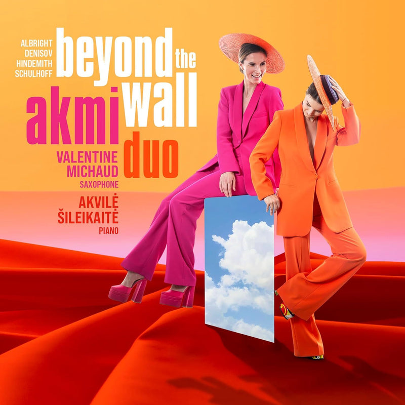 AkMi Duo: Beyond the Wall