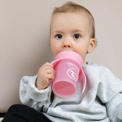 Twistshake 360 Cup Leak-Proof Sippy Cup 230 ml, Toddler Trainer Cup with 360° Drinking Rim, Ergonomic Learning Cup, from 6 Months, BPA Free, Pastel Blue