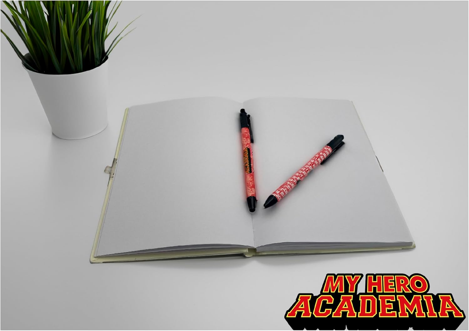 CyP Brands- My Hero Academia- Caja Regalo con Diario y 2 bolígrafos, Diarios, Bolígrafos, Material de Escritura, Multicolor, Producto Oficial