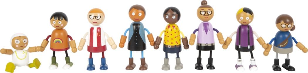 Small Foot Bending Family w/Baby, 8 Flexible Wooden Dolls of Various Ages, Genders & Skin Colours, 12426