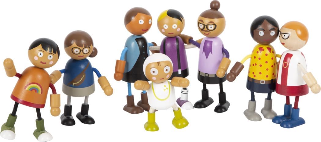 Small Foot Bending Family w/Baby, 8 Flexible Wooden Dolls of Various Ages, Genders & Skin Colours, 12426