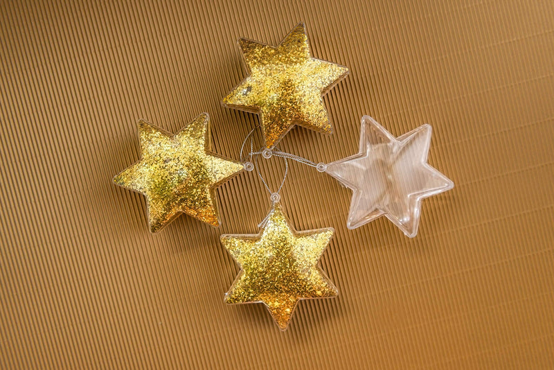 CLEAR STAR ORNAMENTS - PACK OF 12