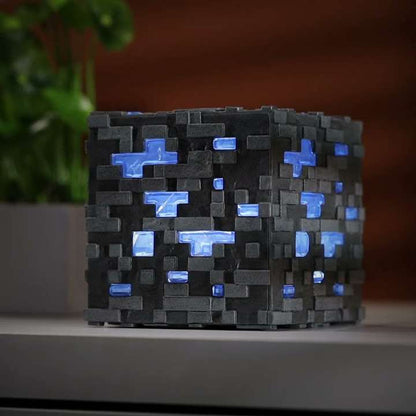 Minecraft illuminating Diamond Ore